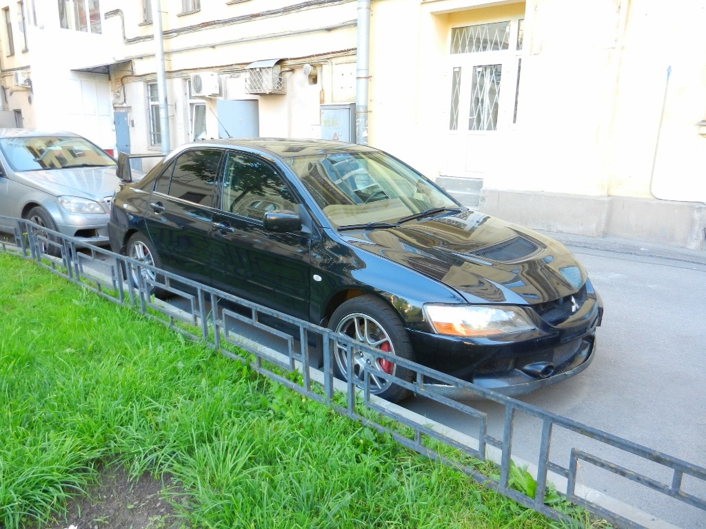 Mitsubishi Lancer Evolution - Форум владельцев > Продаю обычный ЭВО9 2006  Европа черный 6МКПП