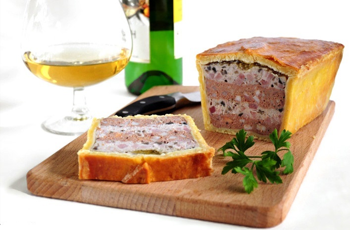 Французский мясной пирог pate en croute