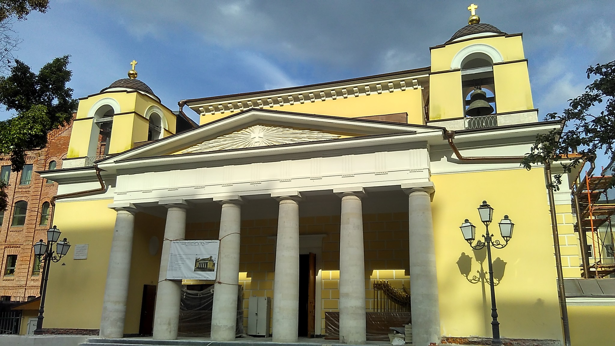 Католический храм в москве на лубянке